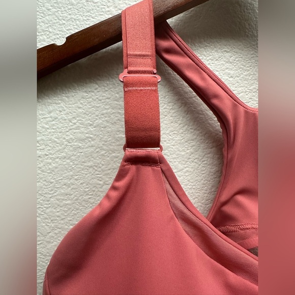 Athleta Women's Adjustable Sports Bra-Orange/Peach - Picture 2 of 4
